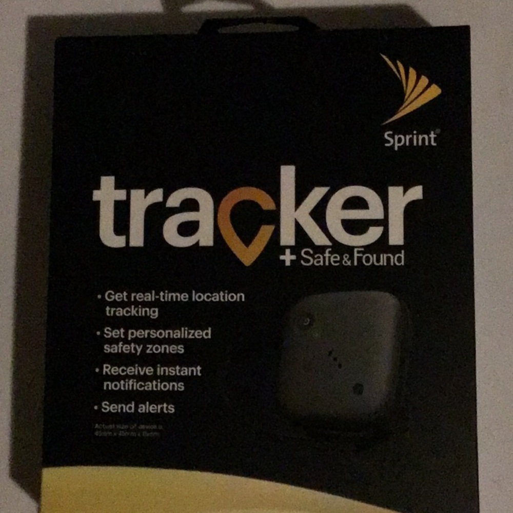 Make Me A Offer! Tracker by Safe & Found- Luggage/ Pets/ Kids